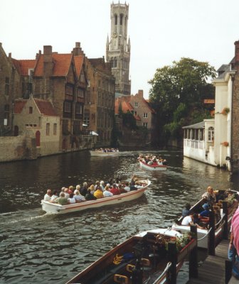 Bruges from http://www.synergise.com/travel/Homepage/ecards/bruges_boat.jpg Bruges from http://www.synergise.com/travel/Homepage/ecards/bruges_boat.jpg